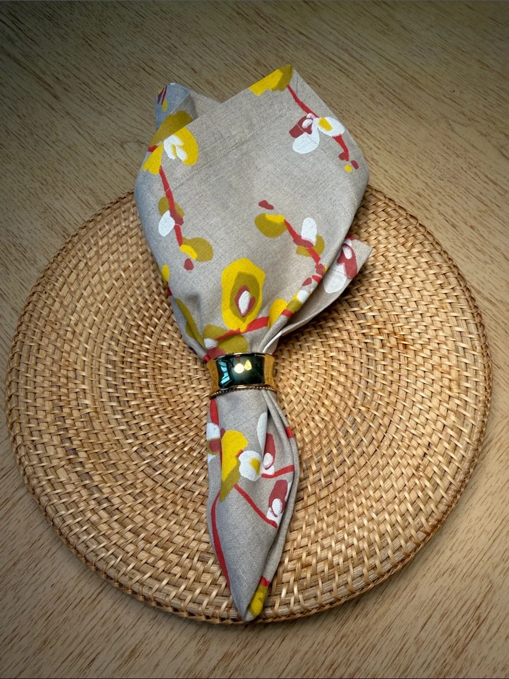 Crate & Barrel Camilla Napkin (6)